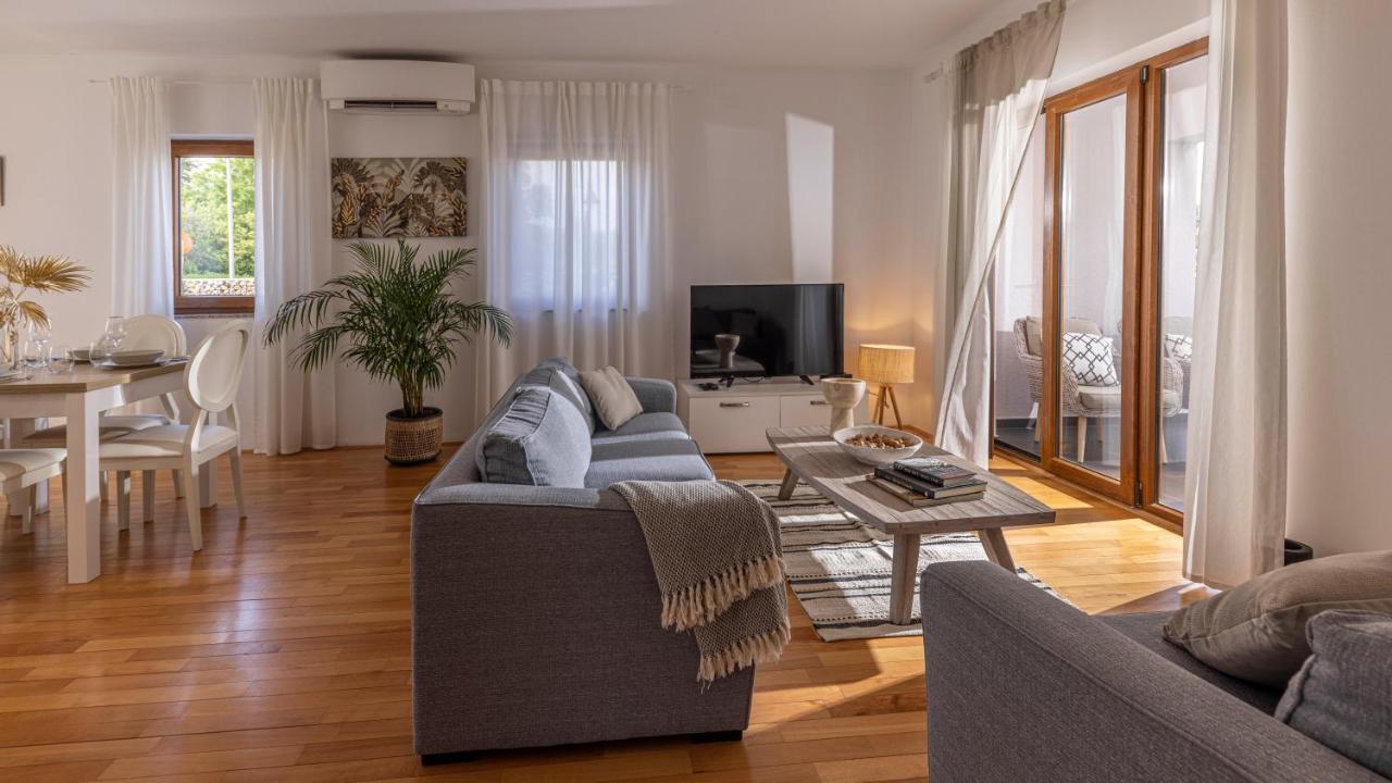 Val Piana Villa Savudrija Buitenkant foto